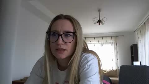 Melly online show from March 21, 2026, 11:48 am