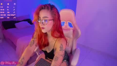 Melodie Roy 999 online show from May 16, 2026, 9:46 pm