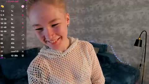 Snapshot of melodievejar chatting on June 22, 2026, 4:31 am melodievejar online show from June 22, 2026, 4:31 am