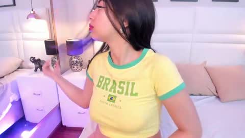 melody__blake online show from May 9, 2026, 12:10 pm