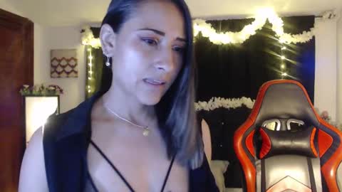 Snapshot of melody_sofia1 chatting on October 3, 2025, 11:13 pm Melody online show from October 3, 2025, 11:13 pm