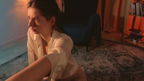 Snapshot of melodykey_x chatting on December 21, 2024, 3:53 pm melody online show from December 21, 2024, 3:53 pm