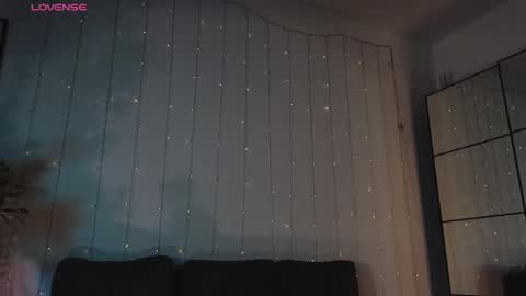 Snapshot of melodykey_x chatting on February 9, 2025, 5:33 pm melody online show from February 9, 2025, 5:33 pm