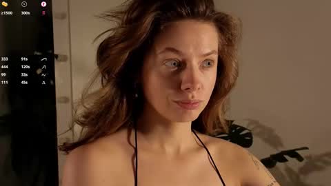 Snapshot of melodykey_x chatting on September 16, 2025, 2:51 pm melody online show from September 16, 2025, 2:51 pm