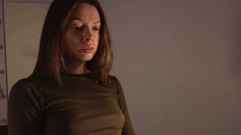 Snapshot of melodykey_x chatting on September 24, 2025, 3:15 pm melody online show from September 24, 2025, 3:15 pm