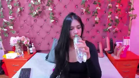 Melodysmithass online show from November 26, 2025, 2:12 am