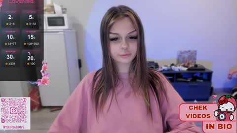 Snapshot of melonipinkbb chatting on February 13, 2025, 7:52 pm MELONI online show from February 13, 2025, 7:52 pm