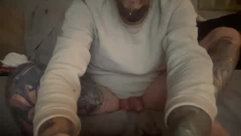 Snapshot of melt13 chatting on January 6, 2025, 11:40 am melt13 online show from January 6, 2025, 11:40 am