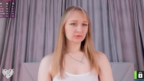 Snapshot of memento_mary chatting on February 11, 2025, 2:35 pm The princess of your dreams online show from February 11, 2025, 2:35 pm