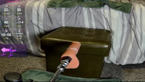 Snapshot of memphisdatwink chatting on October 8, 2025, 7:22 pm slimthug online show from October 8, 2025, 7:22 pm