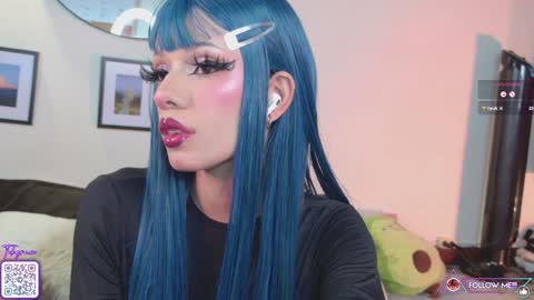 Snapshot of menasaurio_ chatting on January 2, 2025, 5:39 pm Mena  Help me reach 700 thumbs up online show from January 2, 2025, 5:39 pm