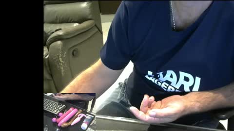 mentosgum online show from October 30, 2025, 8:53 pm