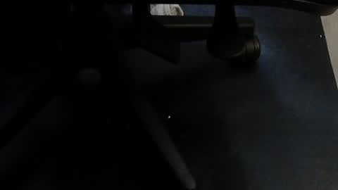 Snapshot of menuke chatting on December 28, 2024, 8:04 pm Manuke online show from December 28, 2024, 8:04 pm