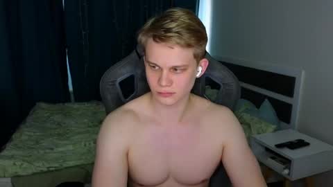 Mickey online show from April 23, 2026, 12:29 pm