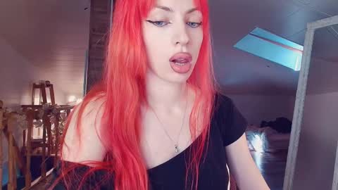 Snapshot of meowroslava chatting on April 21, 2026, 9:48 am meowroslava online show from April 21, 2026, 9:48 am