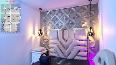    online show from September 21, 2025, 7:48 pm