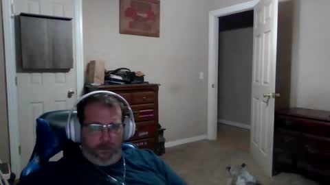 mercer1977 online show from July 12, 2026, 2:57 am