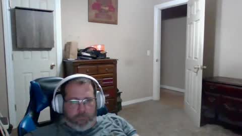 mercer1977 online show from July 27, 2026, 2:24 pm