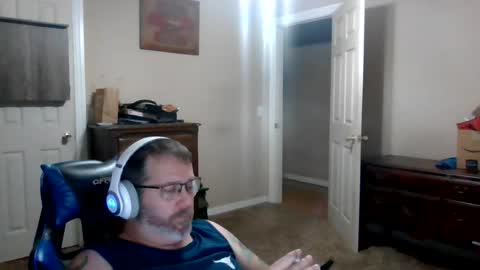 mercer1977 online show from August 3, 2026, 1:38 pm