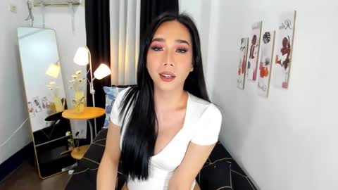 Snapshot of mereselaurelts chatting on September 24, 2025, 5:22 am MereseLaurelTS online show from September 24, 2025, 5:22 am