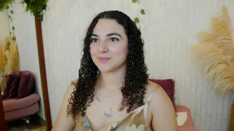 Merida Bell online show from September 12, 2025, 10:32 pm