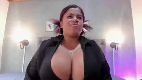 meridalane online show from September 19, 2025, 3:02 pm