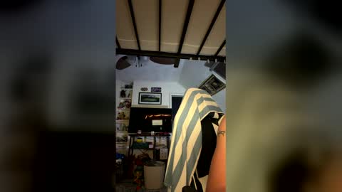 meridapricess online show from May 16, 2026, 4:42 am
