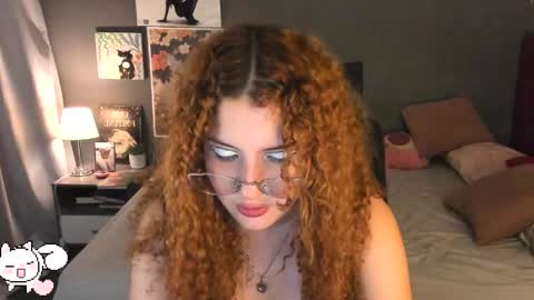 laura 3 i am independent model online show from June 3, 2026, 2:25 am