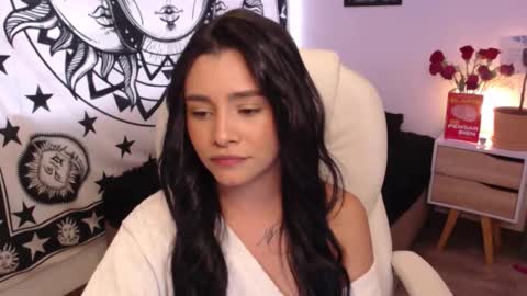 Merilyn  online show from November 5, 2025, 10:10 pm