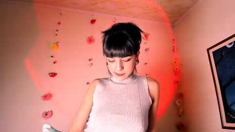 Snapshot of merlynn_ chatting on December 10, 2024, 7:47 am Diane 3 online show from December 10, 2024, 7:47 am