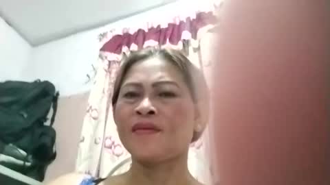 merry_ann123 online show from June 1, 2026, 1:02 pm