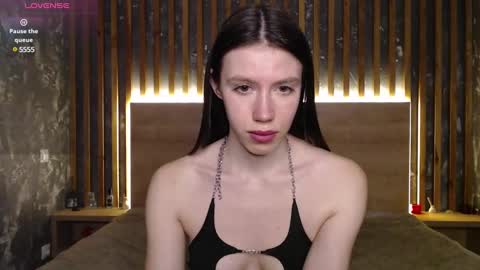 Snapshot of merry_sweets chatting on February 22, 2025, 1:33 am Emilia online show from February 22, 2025, 1:33 am