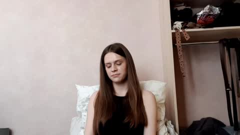 Snapshot of merryishmael chatting on April 16, 2026, 7:09 am Aurora online show from April 16, 2026, 7:09 am