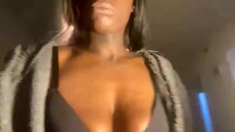 Alexismerton online show from May 31, 2026, 3:58 am