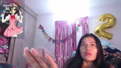 Snapshot of merylintiwg01 chatting on June 1, 2026, 7:59 pm M online show from June 1, 2026, 7:59 pm