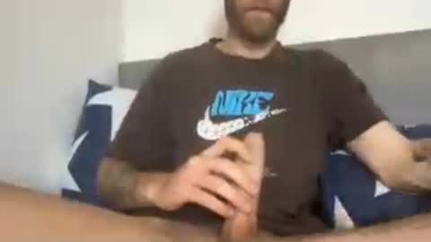 messageme11 online show from July 24, 2026, 4:49 pm