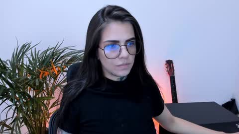 Snapshot of meurief chatting on January 16, 2025, 6:59 pm Meurif online show from January 16, 2025, 6:59 pm