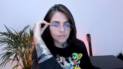 Snapshot of meurief chatting on February 15, 2025, 2:11 pm Meurif online show from February 15, 2025, 2:11 pm