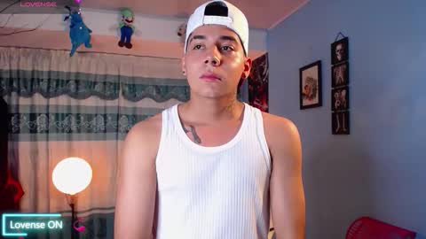 Snapshot of mexican_cum chatting on December 4, 2025, 2:54 am Jhon online show from December 4, 2025, 2:54 am