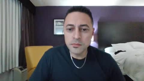 Snapshot of mexirican80 chatting on November 13, 2025, 4:22 am The MexiRican online show from November 13, 2025, 4:22 am