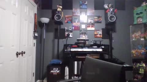 Snapshot of mexirican80 chatting on April 12, 2026, 12:59 am The MexiRican online show from April 12, 2026, 12:59 am