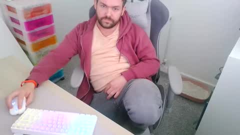 mg-of online show from November 7, 2025, 1:55 pm