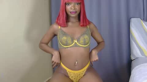 mi_dulcee online show from April 7, 2026, 10:42 pm
