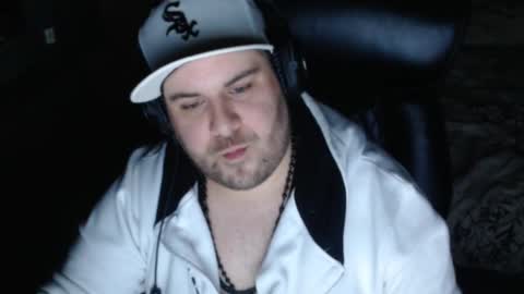 Snapshot of mi_vida21 chatting on January 10, 2025, 8:04 pm just ask online show from January 10, 2025, 8:04 pm