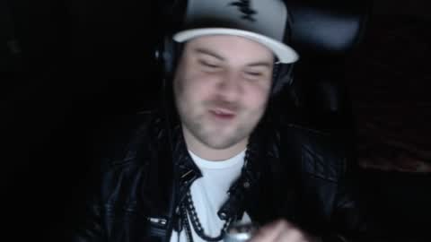 Snapshot of mi_vida21 chatting on January 31, 2025, 5:32 pm just ask online show from January 31, 2025, 5:32 pm