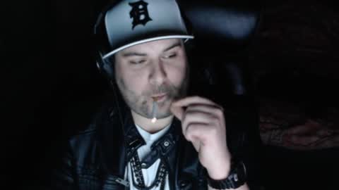 Snapshot of mi_vida21 chatting on February 28, 2025, 8:28 pm just ask online show from February 28, 2025, 8:28 pm