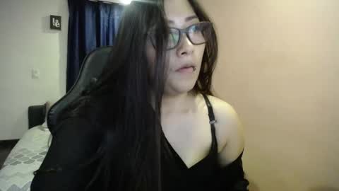 Mia zoe online show from January 9, 2025, 3:26 am