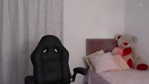 miaa  online show from February 21, 2025, 5:02 am