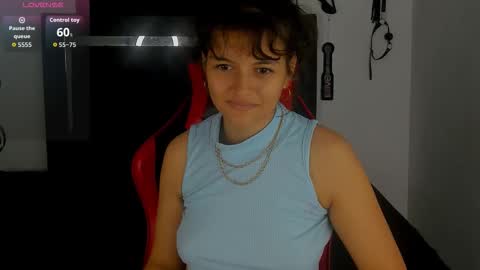 Mia and Kenai online show from December 20, 2025, 12:23 pm