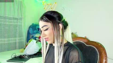 mia califa online show from June 14, 2026, 1:47 am